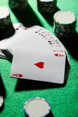 login bobatoto mobile app interface showing live dealer tables on Android and iOS