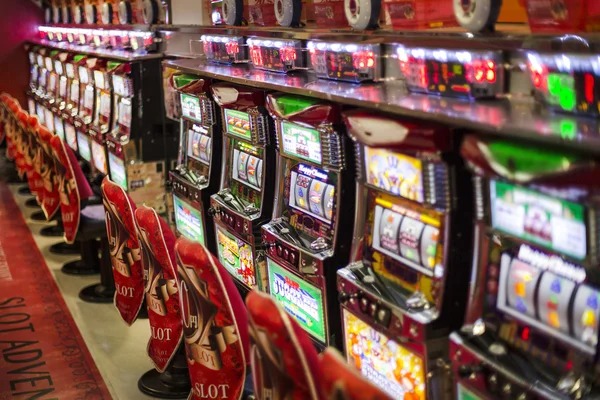 Captain's Bounty slot game interface with reels and bonus symbols